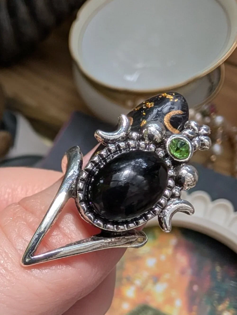 Retro Celestial Silver Tone Ring w/ Faux Onyx, Rhinestone & Moon Details, Size 7